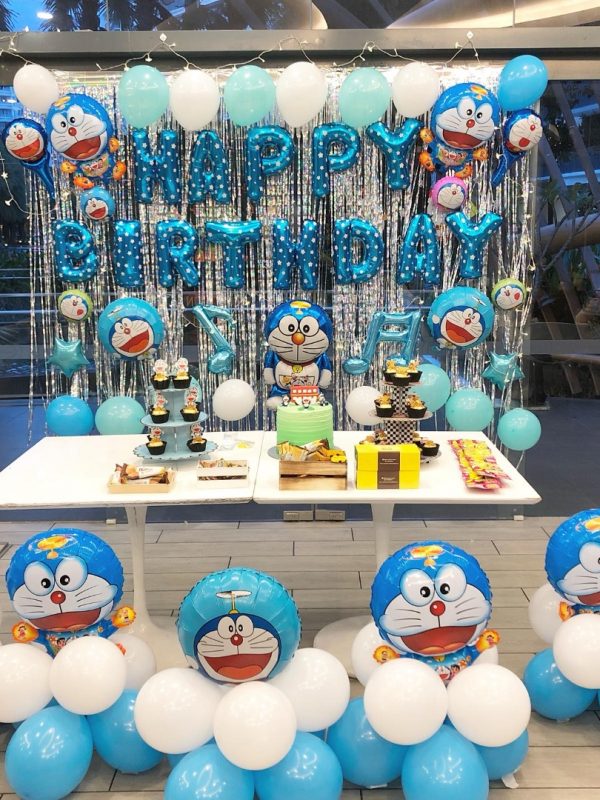 doraemon_blue_and_white_theme_backdrop_and_balloon_set_a_1545617177_e76a05720